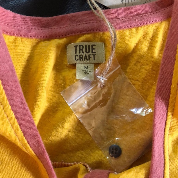 T-shirt tank! - Picture 3 of 4